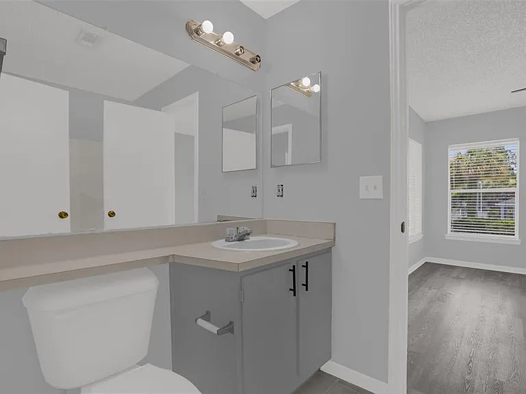 2508 Grassy Point Dr #202 — Photo 12
