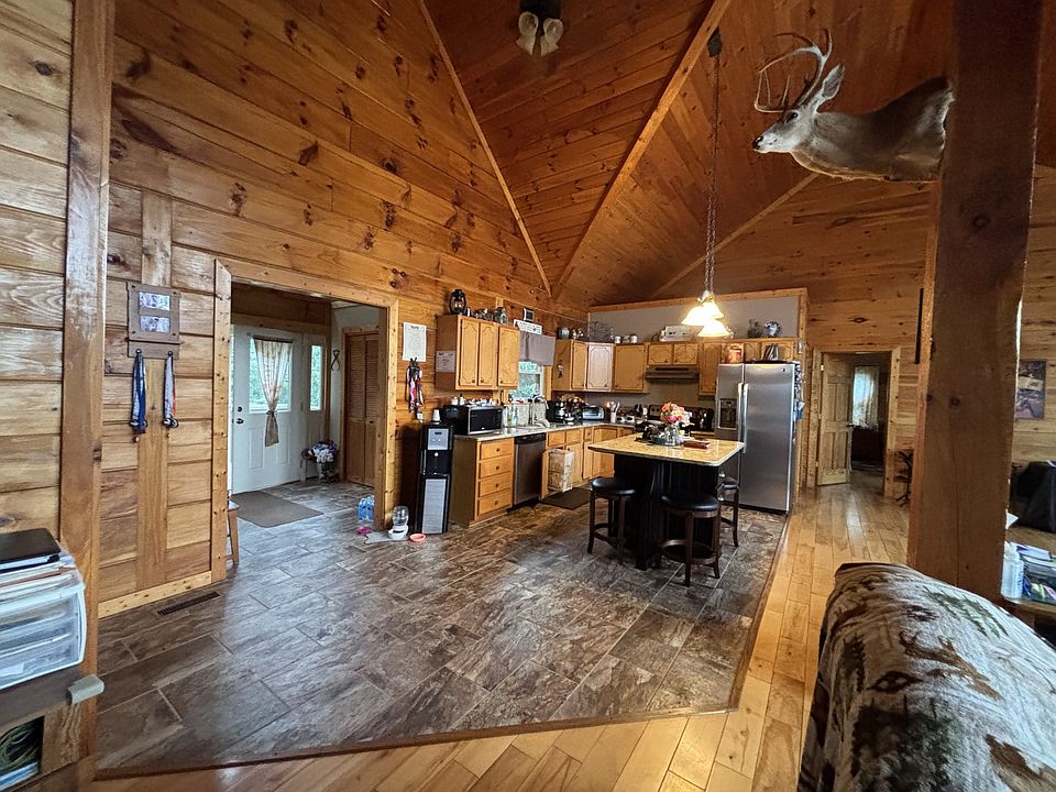 1st image of 1027 Garland Hollow Rd