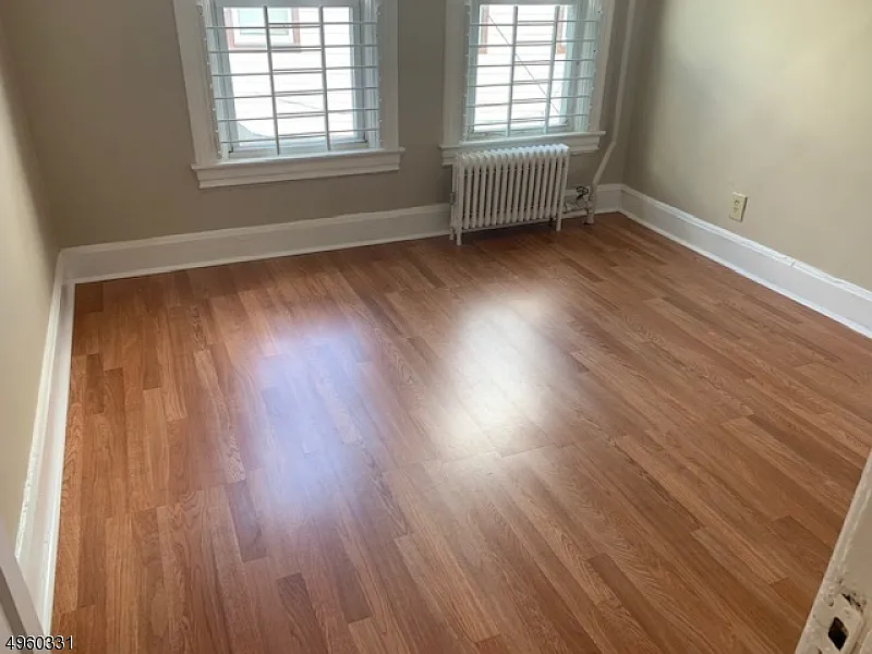 2 bed, 1.0 bath, $2,750 — Photo 2