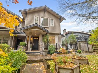 3135 Sunnyhurst Rd, North Vancouver, BC V7K 2G4