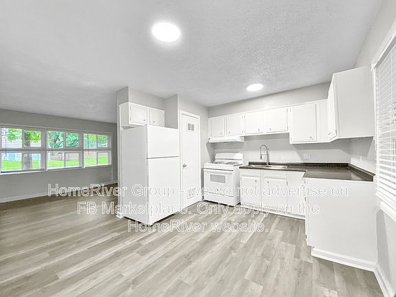 4th image of 11414 Corrington Ave