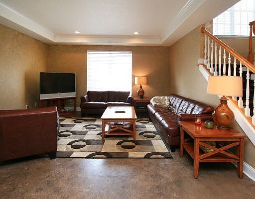 3rd image of 1831 S Summerlin Ave
