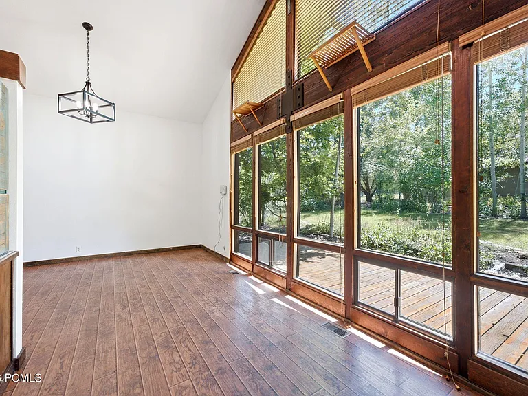 19 Payday Dr — Photo 11