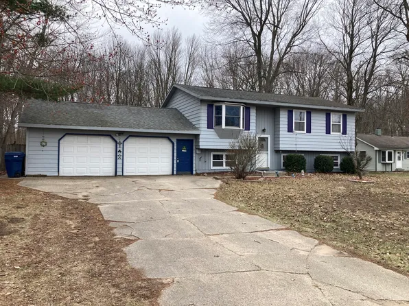 3453 Sheringer Rd, Muskegon, MI 49444