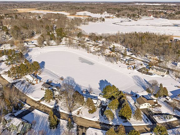 4th image of 8 Rhonda Drive