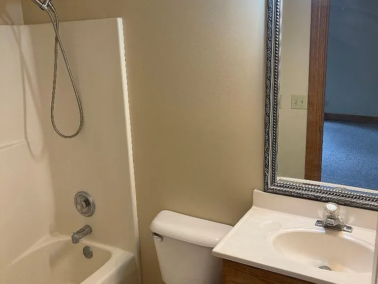 1776 Kauffman Ave — Photo 5