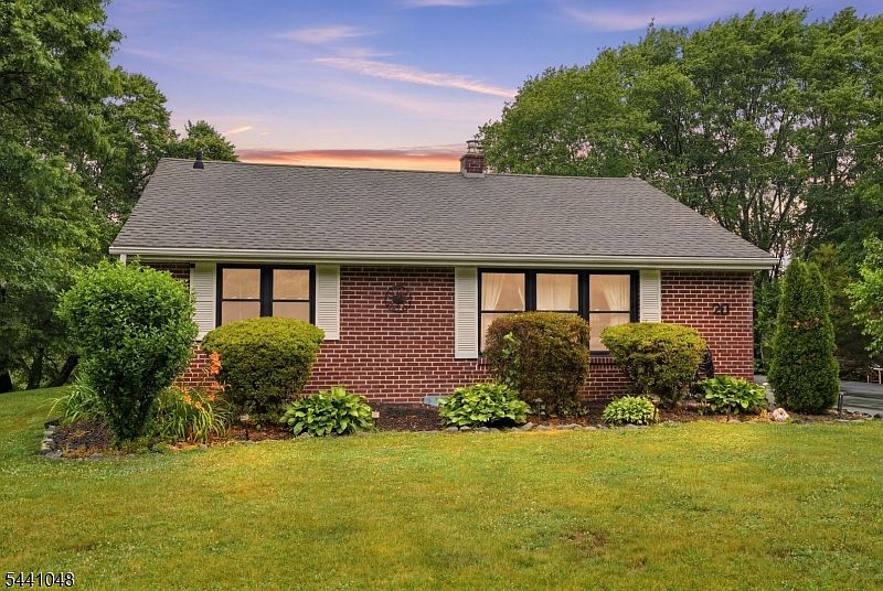 1st image of 20 Poplar Rd