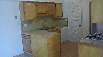 2nd image of 1304 Kingsbury Dr Unit C