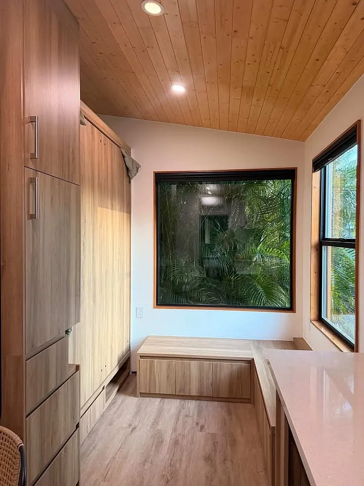 Studio, 400 sqft, $1,500 — Photo 2