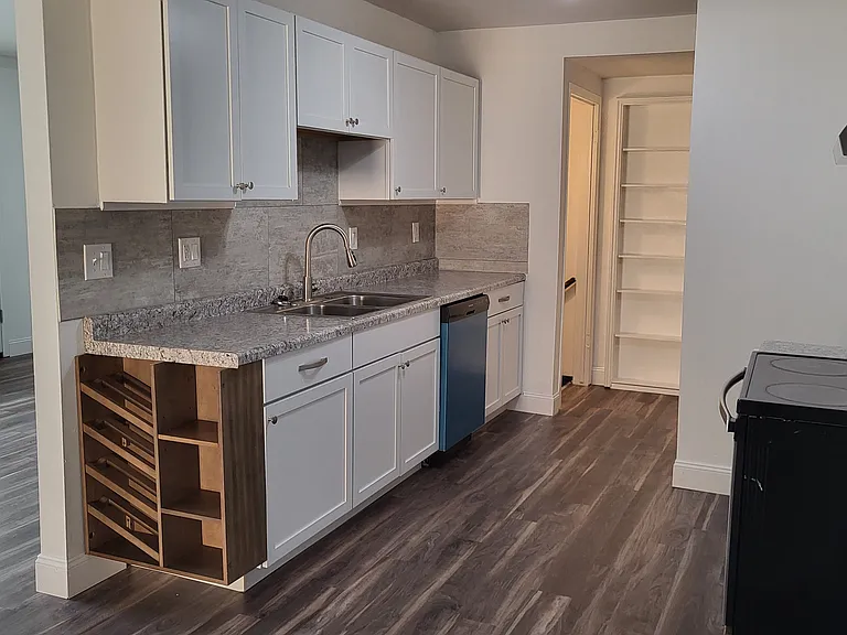 37435 Colonial Dr — Photo 4