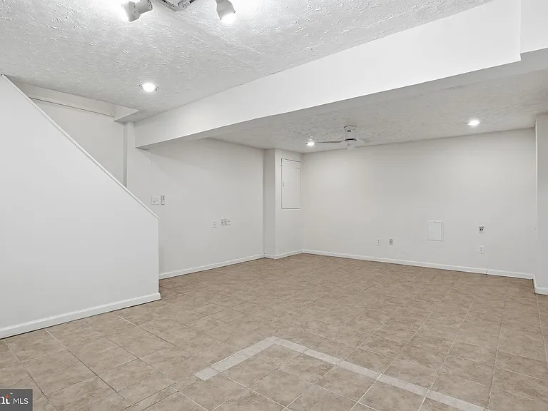 742 Congress St SE — Photo 21