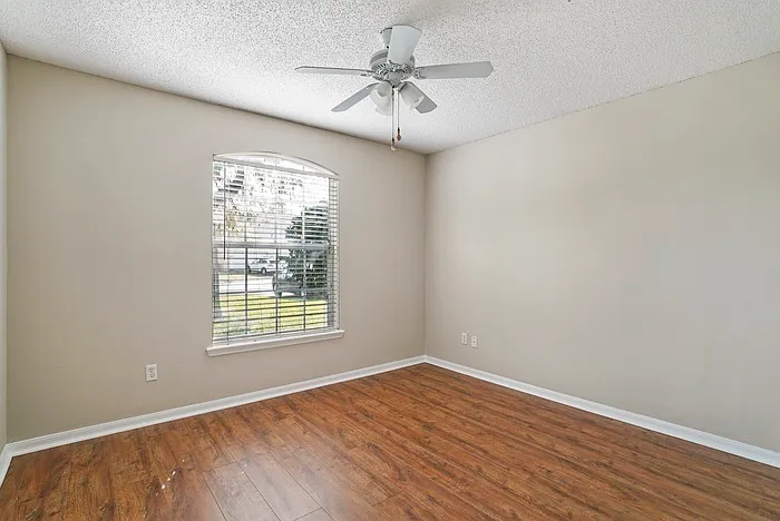 236 Sterling Hill Dr — Photo 28