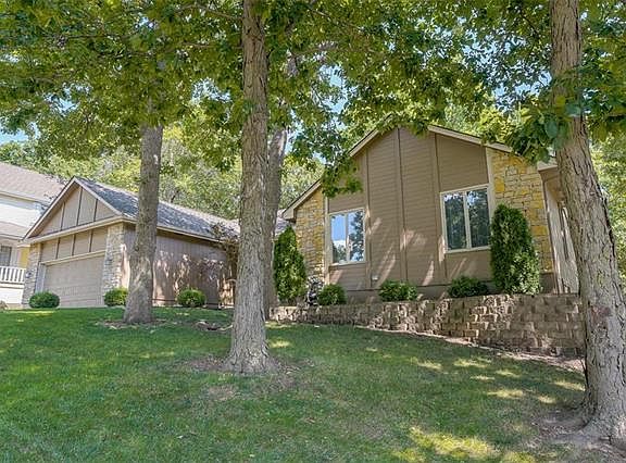 3rd image of 12713 E 64th Ct