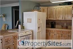 5th image of 651 Mary Dr