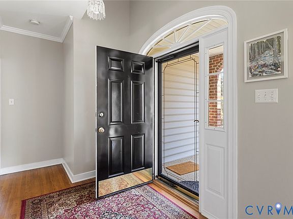 5th image of 11420 Glendevon Rd