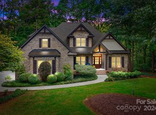 143 Canterbury Place Rd, Mooresville, NC 28115