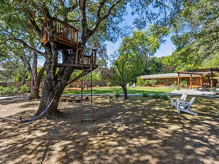 1156 Butterfield Rd — Photo 40