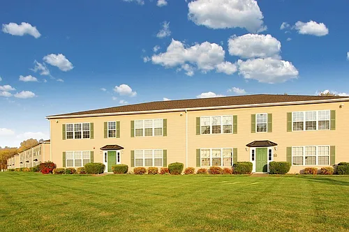 Clover Crossings Apartments Photo 1