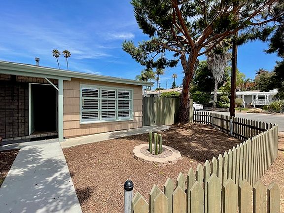 Beautiful fenced in front yard
