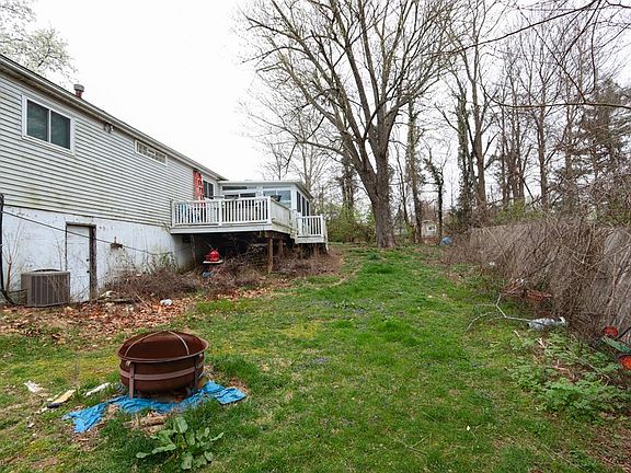 3rd image of 46 Vivian Dr