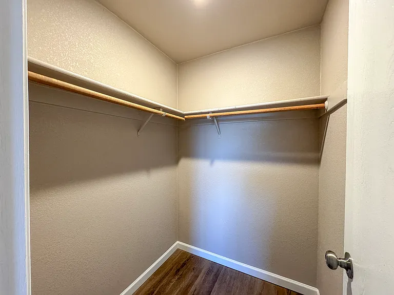 Autumn Chase Apartments — Photo 35