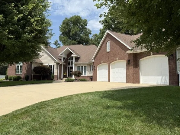 17277 N Deer Creek Dr, Effingham, IL 62401