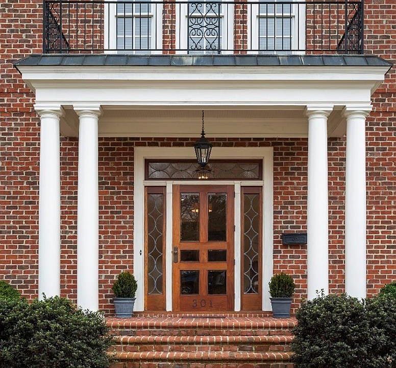 1st image of 301 Country Club Dr