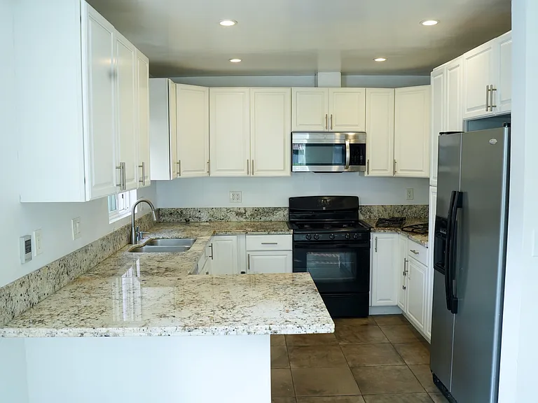 429 N Palm Ave #A — Photo 29