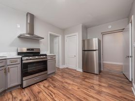 4013 W Forest Park Ave, Gwynn Oak, MD