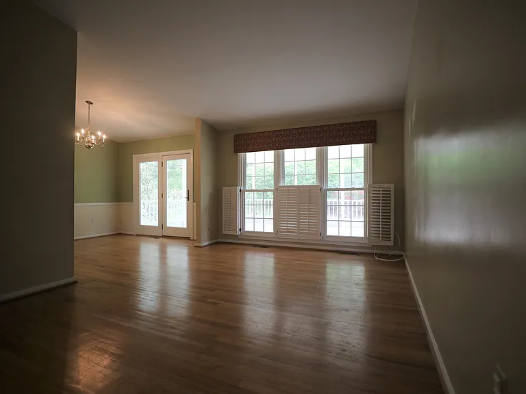 10052 Colebrook Ave — Photo 6
