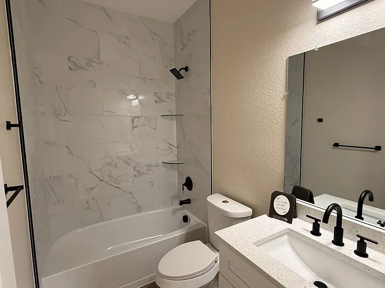 2619 Creekview Dr — Photo 7