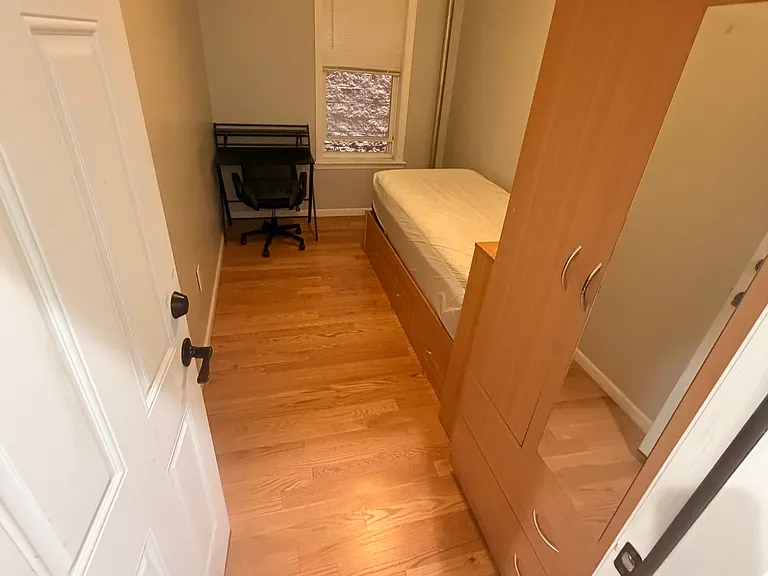 2383 Belmont Ave #6 — Photo 9