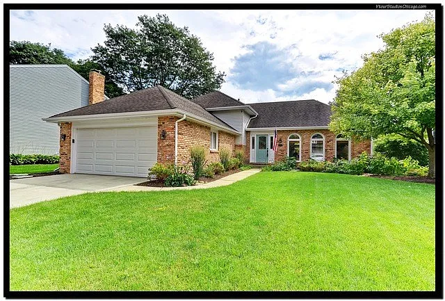 932 Greensboro Ct photo 1