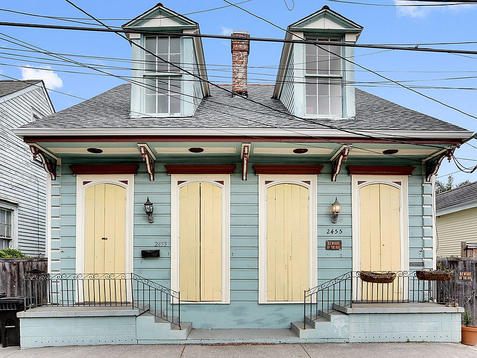 1st image of 2453 Burgundy St