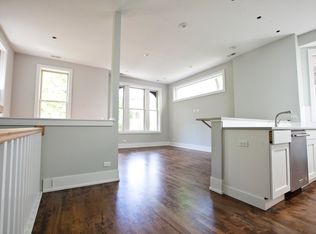 2141 W Crystal St, Chicago, IL 60622