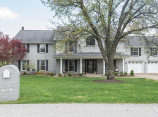 229 S Stourbridge Rd, Versailles, KY 40383
