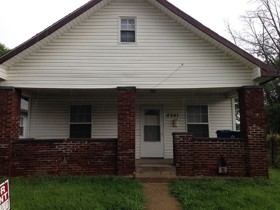 Front of home with PORCH