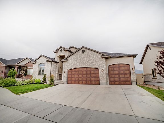 3rd image of 10425 S Shady Plum Way