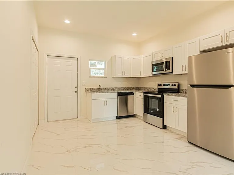 117 Flo Ave NW — Photo 5