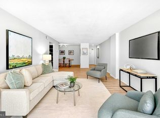 1300 Army Navy Dr APT 117, Arlington, VA 22202