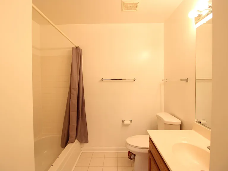 7509 Ashby Ln #N — Photo 10