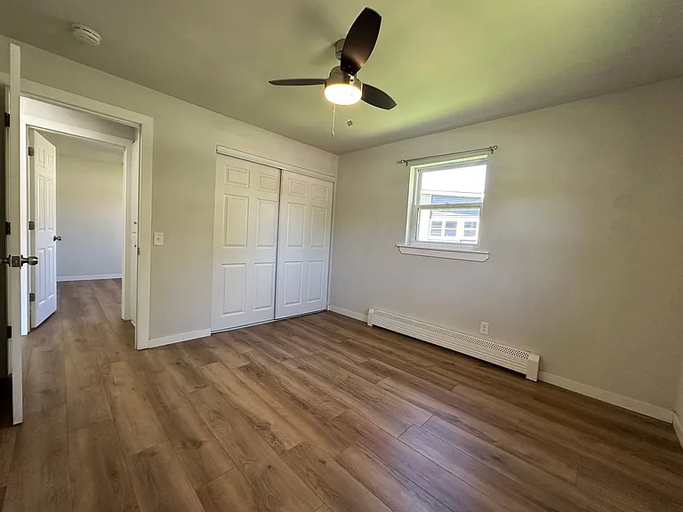 124 - 224 S Bird Street Apartments — Photo 21
