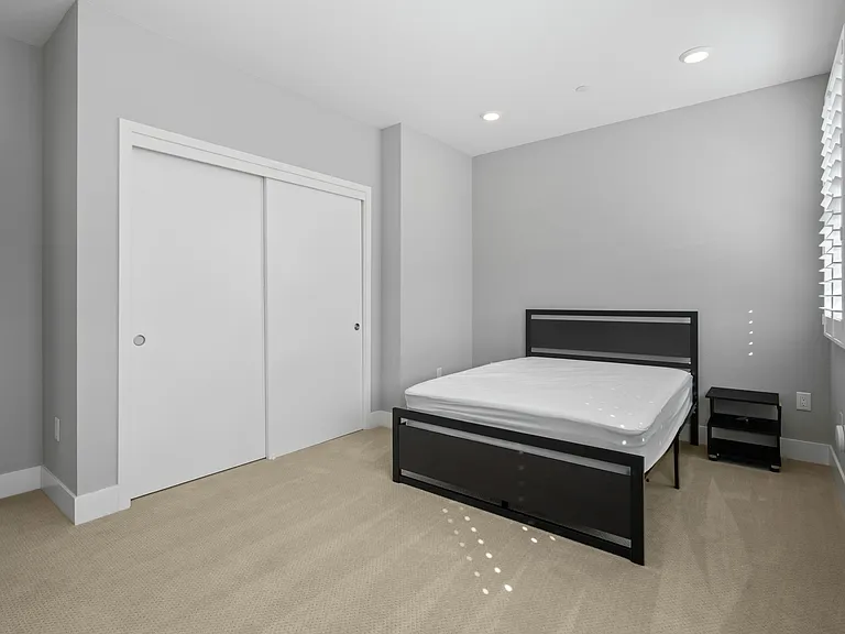 1048 Monroe St #321 — Photo 8