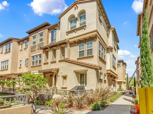 1153 M L King Drive, Hayward, CA 94541