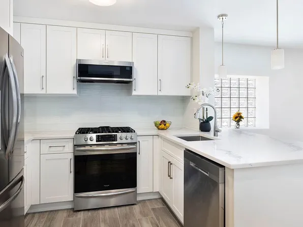 2316 31st Ave #5D, Astoria, NY 11106