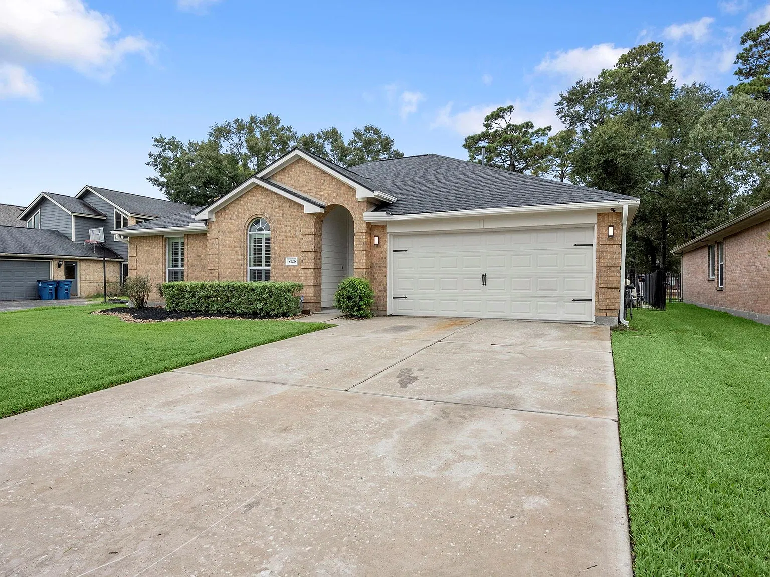 4 bed, 2.0 bath, 2058 sqft, $2,750 — Photo 3