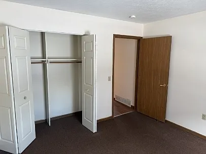 2 bed, 880 sqft, $950 — Photo 4