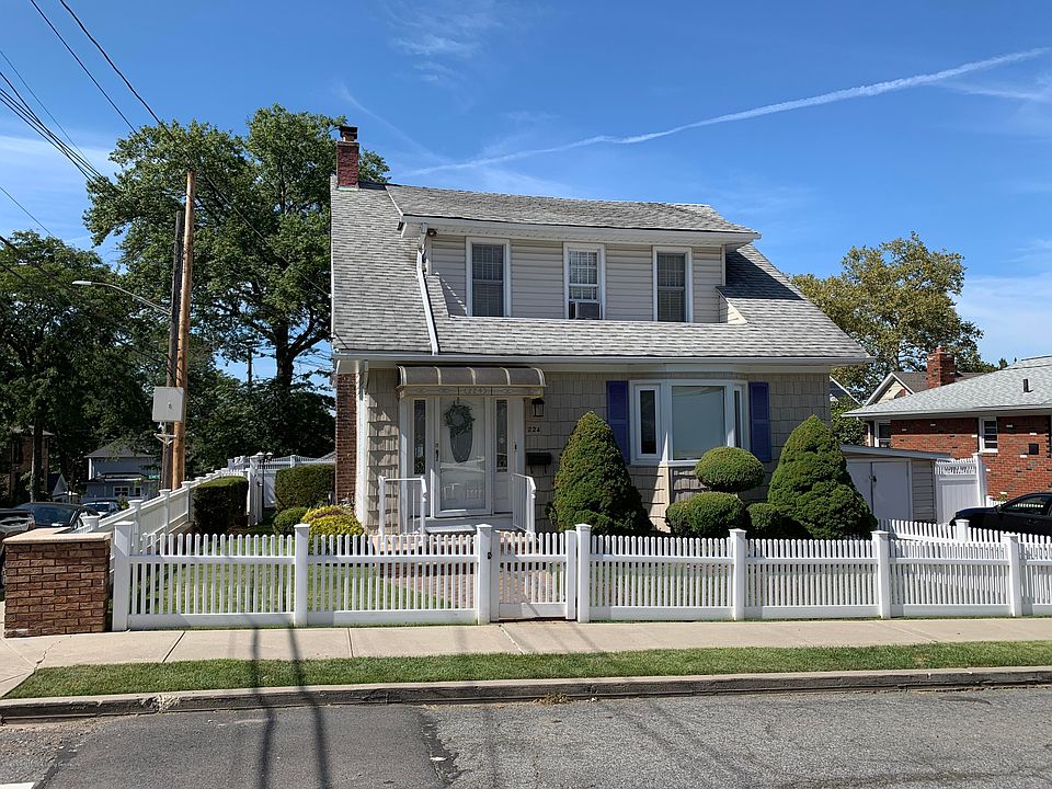 1st image of 224 Willard Ave