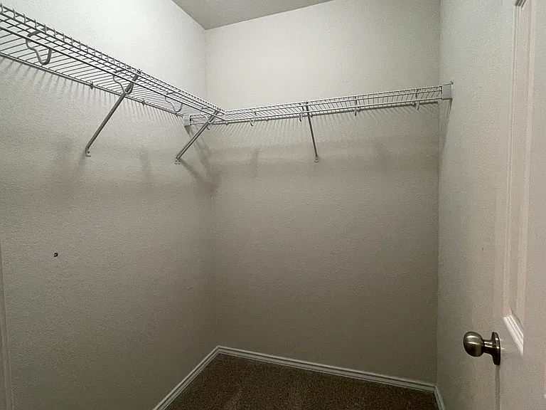 3738 Gallery Wls — Photo 66