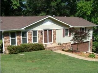6320 Ridge Lake Rd, Hixson, TN 37343